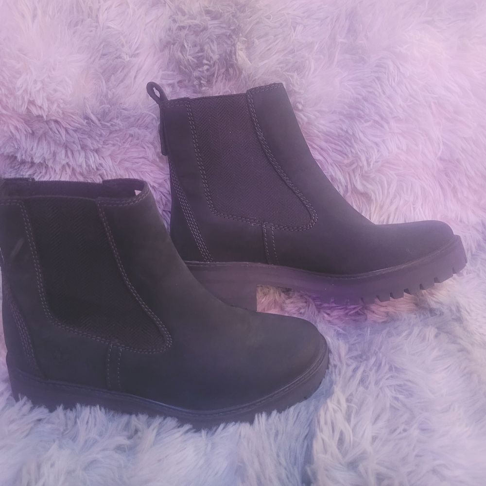 Classic Women's Black Chelsea Ankle Boots